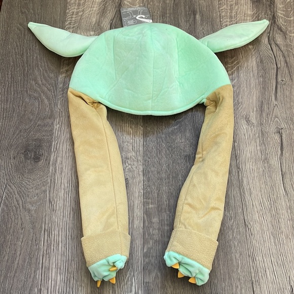 Brand New Star Wars Disney Grogu The Child Yoda Character Hat With Moveable Ears - Picture 2 of 6